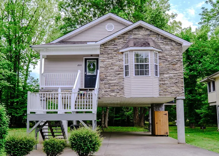 Creekside Cottage By Eden Crest